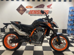 KTM 890 Duke R KTM 890 Duke R