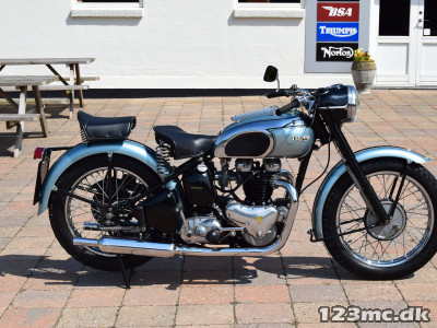 Triumph Tiger 100 Classic Bike