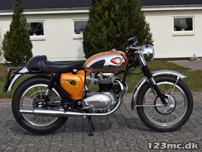 BSA Lightning Clubman Classic Bike