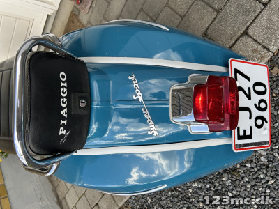 Vespa Super Sport 180