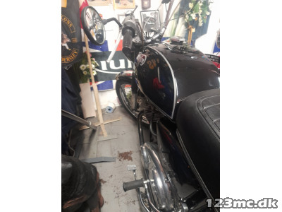 Norton Commando 750