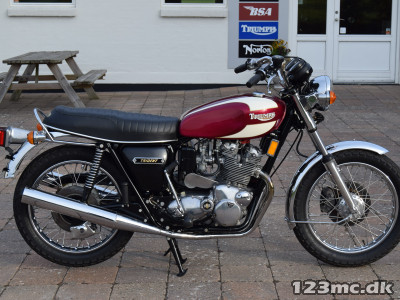 Triumph Trident 750 Classic Bike