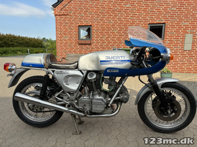 Ducati 900 Super Sport