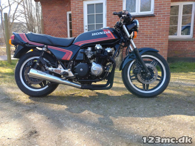 Honda CB 750 F