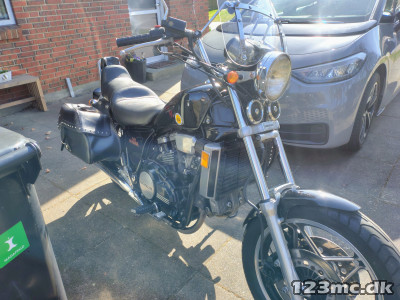 Honda VF 750 Magna Sports chopper