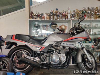 Suzuki XN 85 Turbo