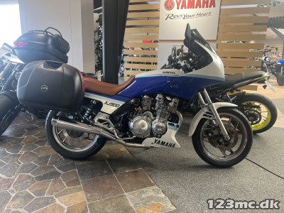 Yamaha XJ 900