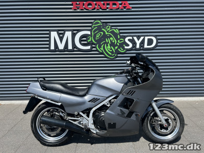 Honda VF 1000 F