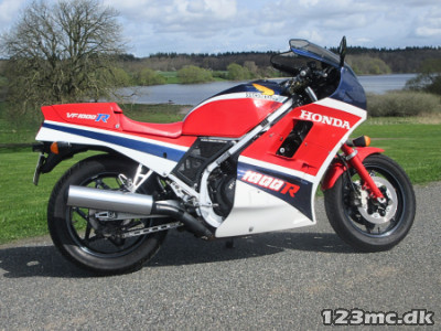 Honda VF 1000 R