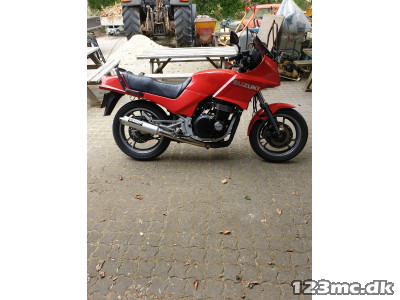 Suzuki GSX 550 ESD