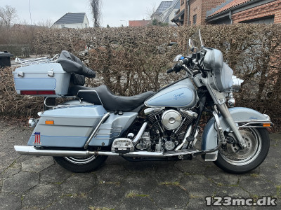 Harley-Davidson FLHTC Electra Glide Classic Limited Liberty Edition