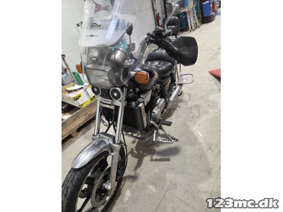 Honda VF 700