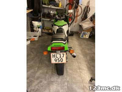 Kawasaki GPZ 600 R