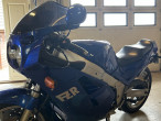 1987 Yamaha FZR 1000