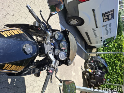 Yamaha XJ 900
