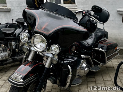 Harley-Davidson FLHTC Electra Glide Classic