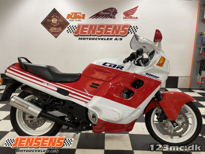 Honda CBR 1000 F