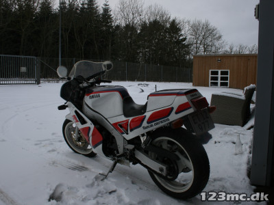 Yamaha FZR 1000