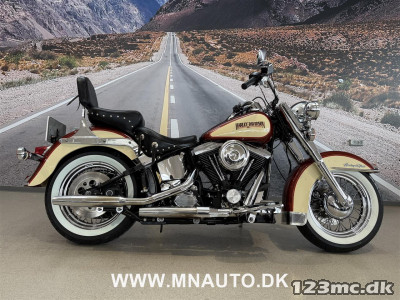 Harley-Davidson FLSTC Heritage Softail Classic
