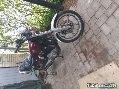 Suzuki GS 450 L