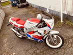 1989 Yamaha FZR 600