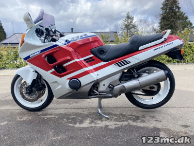 Honda CBR 1000 F