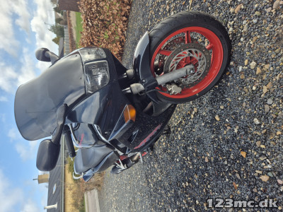 Honda VFR 750 F Rc36