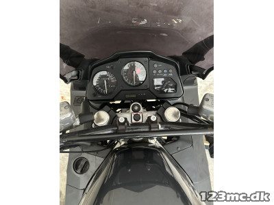 Honda VFR 750 Tour Honda VFR 750 Tour