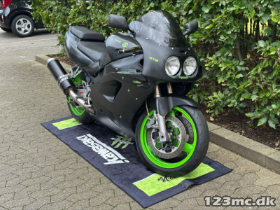 Kawasaki ZXR 750