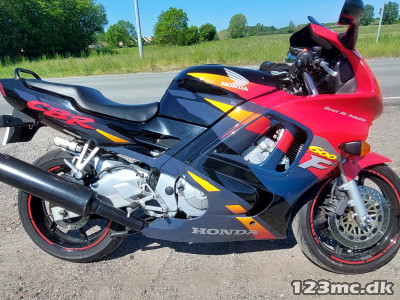 Honda CBR 600 F