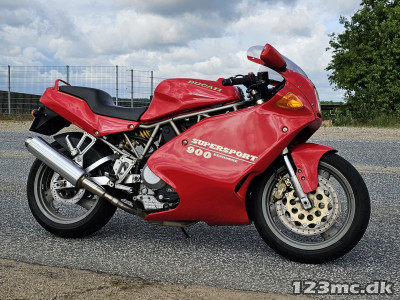 Ducati 900 Super Sport