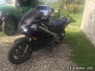 Honda VFR 750
