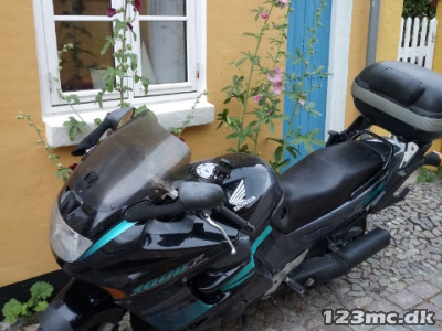 Honda CBR 1000 F Sportstour