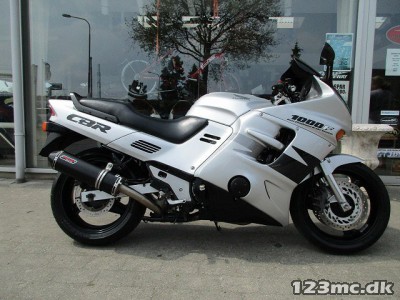 Honda CBR 1000 F