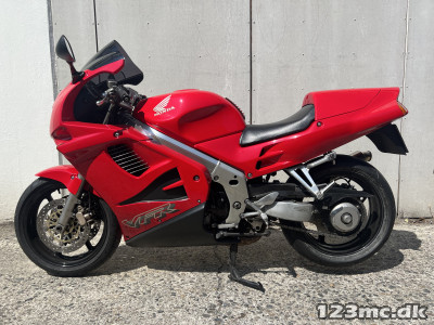 Honda VFR 750 F