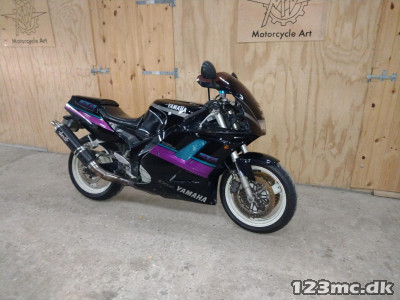 Yamaha FZR 1000