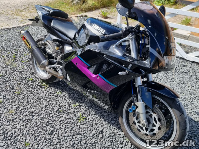 Yamaha FZR 1000