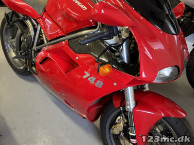 Ducati 748 Biposto