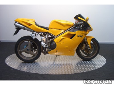 Ducati 916