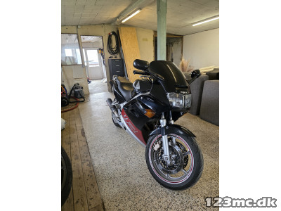 Honda VFR 750