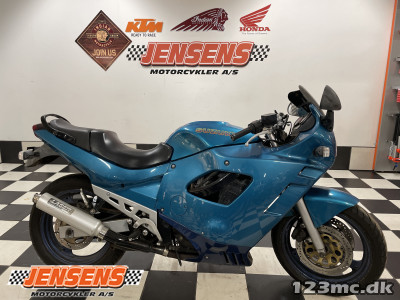 Suzuki GSX 600 F