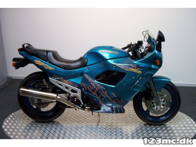 Suzuki GSX 600 F