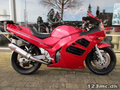 Suzuki RF 600 R