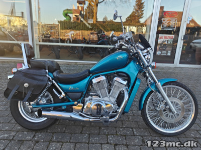 Suzuki VS 600 Intruder