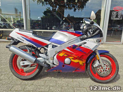 Yamaha FZR 600