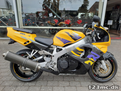 Honda CBR 900 RR