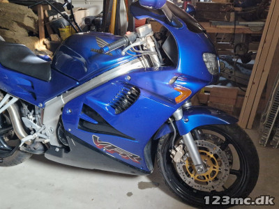 Honda VFR 750