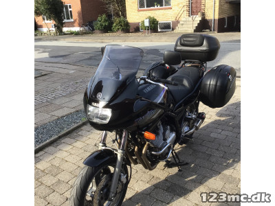 Yamaha XJ 900 Division