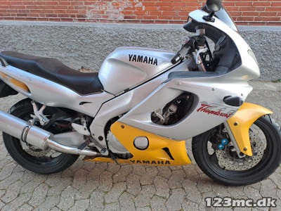 Yamaha YZF 600 R Yamaha YZF 600 R