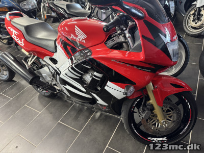 Honda CBR 600 F